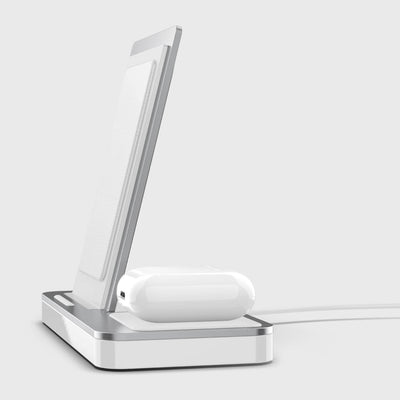 10W Wireless Qi Charger with 2 spots to recharge your iPhone and AirPods simultaneously. Raptic Duo in and white.